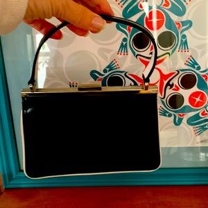 Amanda Smith Vintage small black & white hand bag.